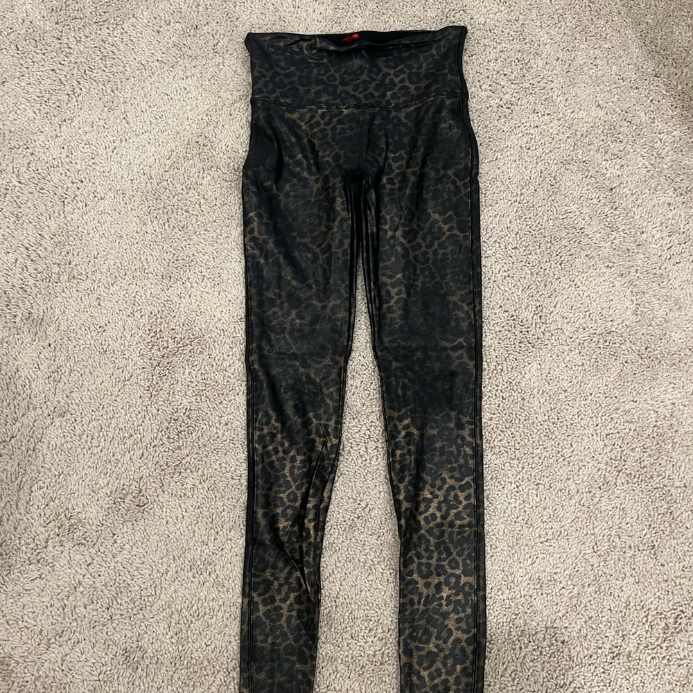Spans leather leggings